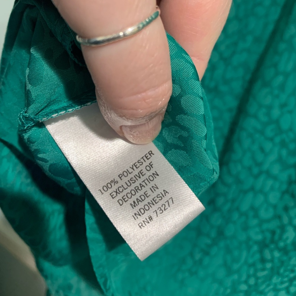 Green Leopard Print Blouse - Picture 8 of 8